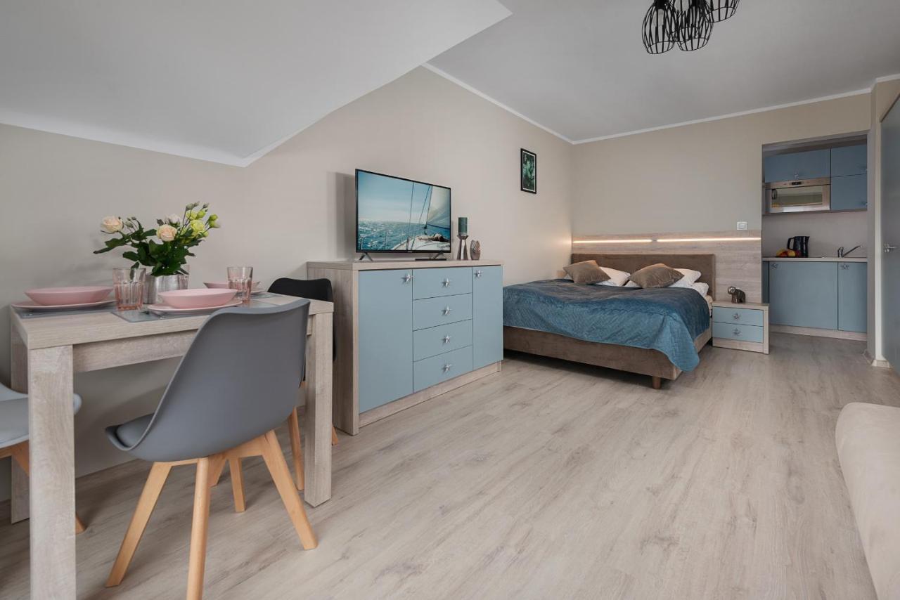 Róża Bałtyku - Apartamenty i Pokoje Dębki Exterior foto